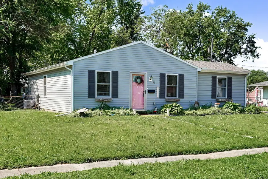 37 Weinland Street, New Carlisle, OH 45344 - #3