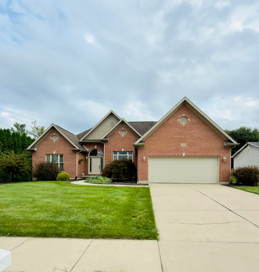 2550 Meadowpoint Drive, Troy, OH 45373 - #2