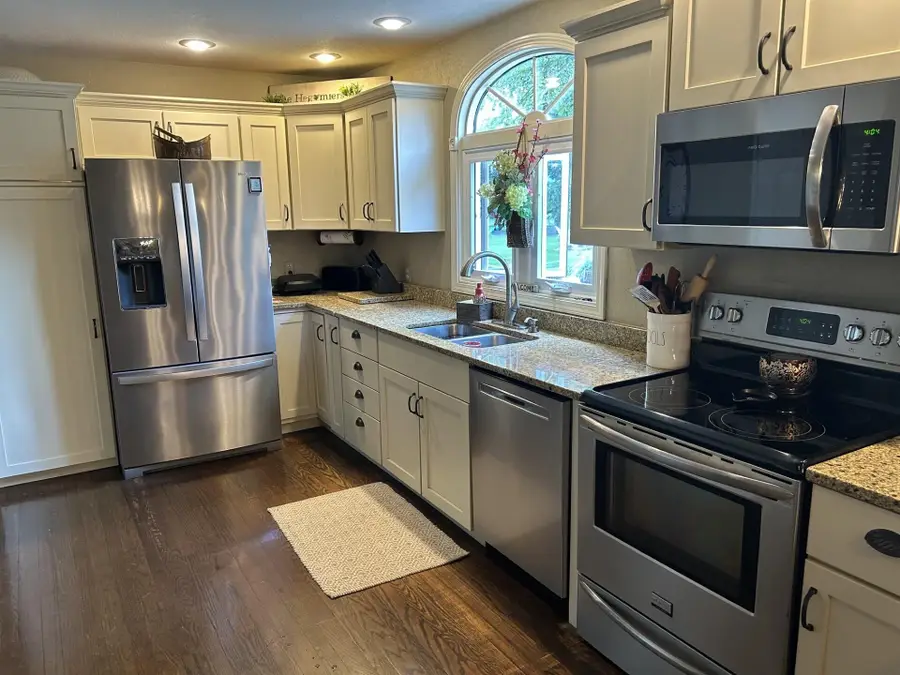 1917 Cheshire Drive, Saint Marys, OH 45885 - #3