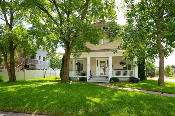 2201 Elmwood Avenue, Springfield, OH 45505