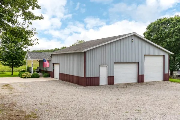 213 E Lawn Avenue, Saint Paris, OH 43072