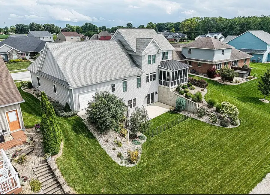 354 Miami Erie Circle, Saint Marys, OH 45885 - #2