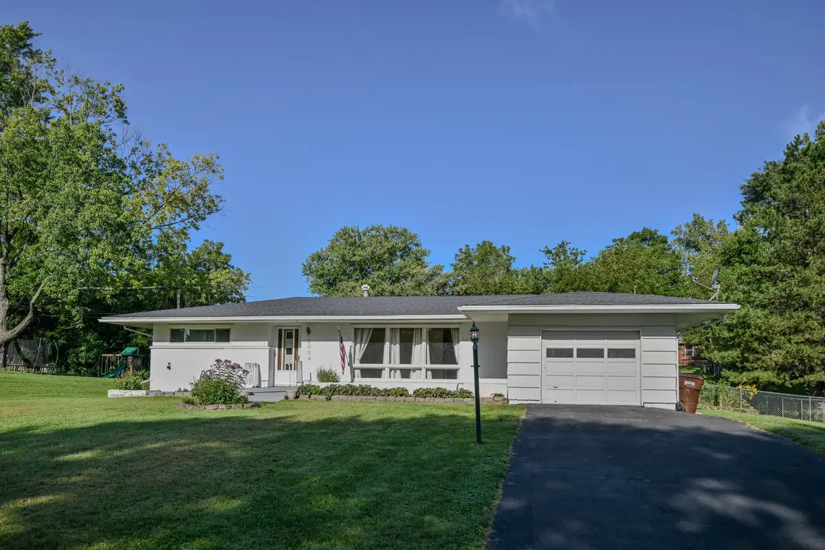 2009 E Mile Road, Springfield, OH 45503 - #1