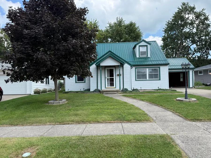 922 Chestnut Street, Celina, OH 45822 - #2