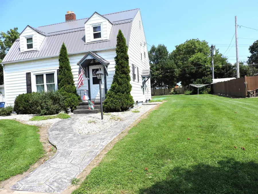216 N West Street, Saint Marys, OH 45885 - #2