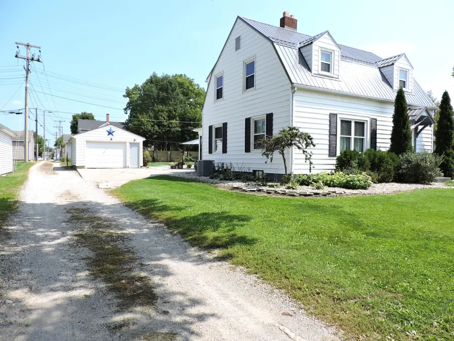 216 N West Street, Saint Marys, OH 45885 - #3