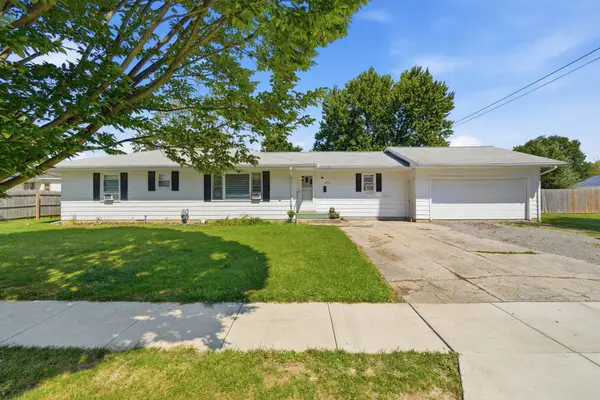 426 W Montford Avenue, Ada, OH 45810