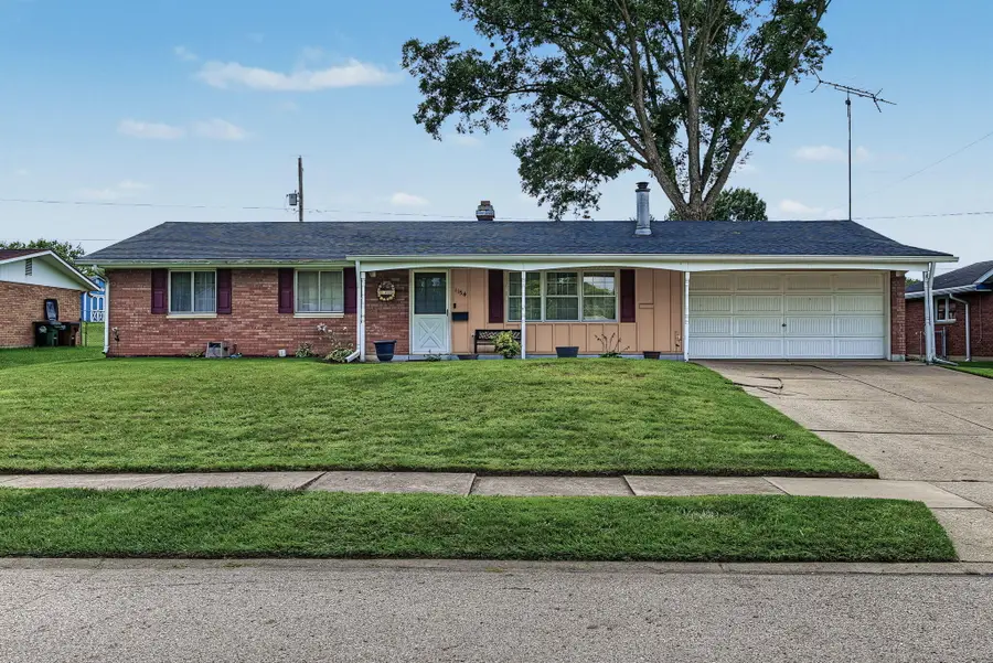 1154 Rona Parkway Drive, Fairborn, OH 45324 - #2
