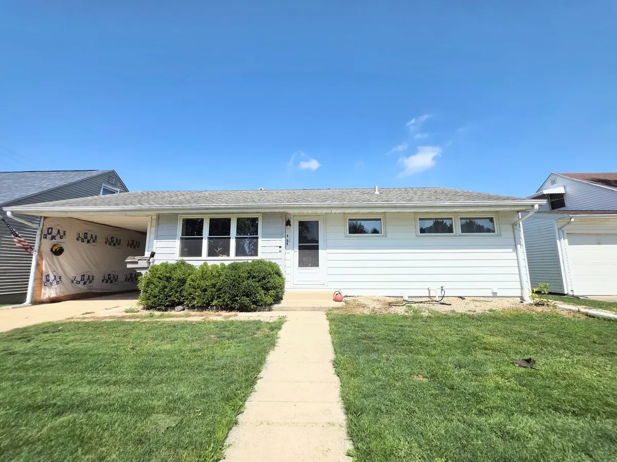 866 Lake Avenue, Saint Marys, OH 45885 - #1