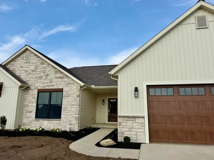 1909 Rosewood Drive, Wapakoneta, OH 45895 - #2