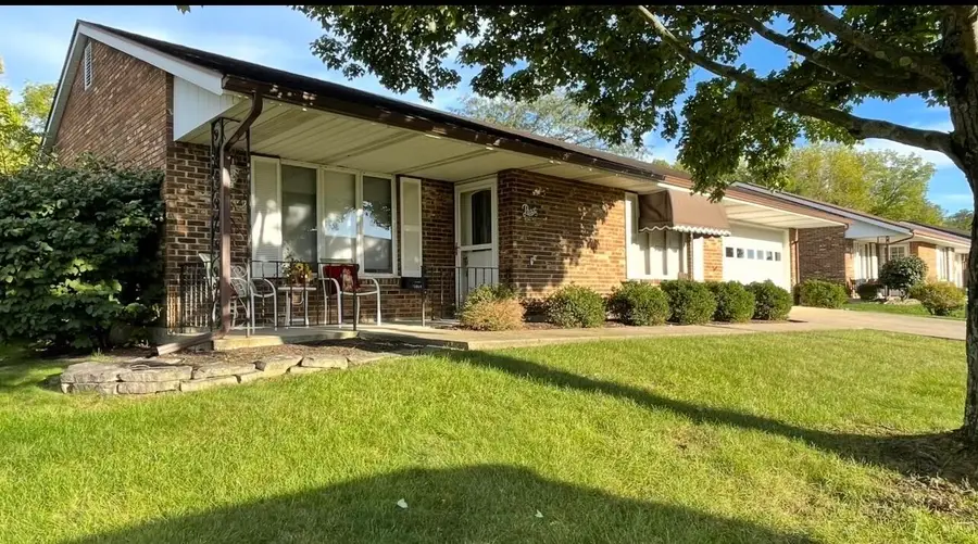 3060 E Brixton Drive, Springfield, OH 45503 - #2