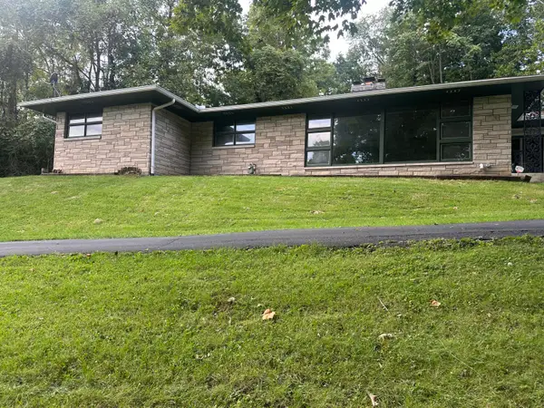 2750 Redwood Drive, Springfield, OH 45504