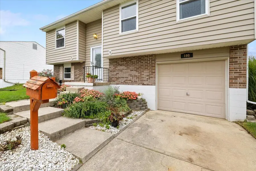 108 Wickham Farm Circle, Englewood, OH 45322 - #3