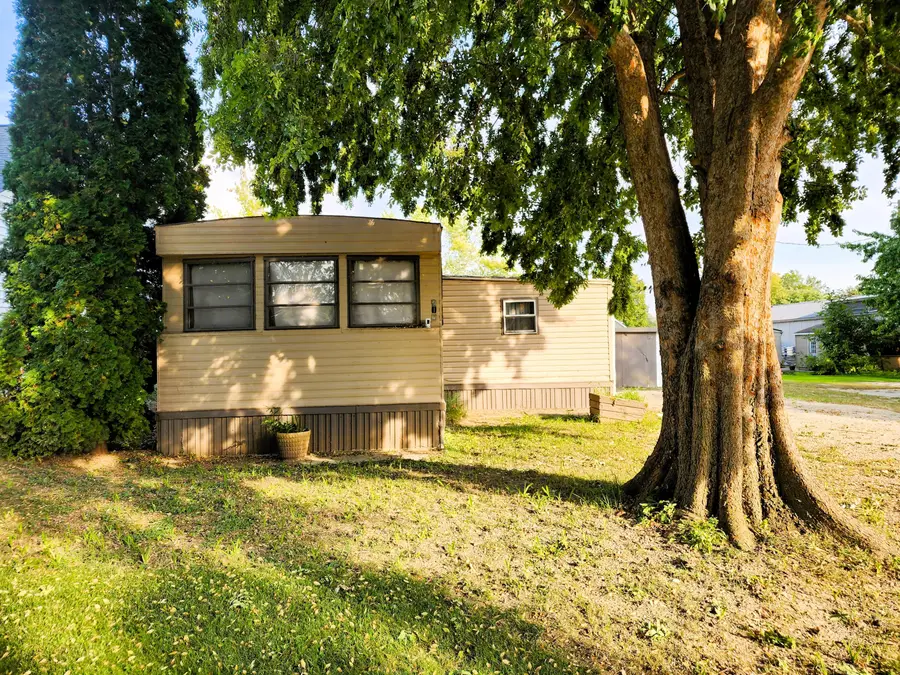218 Villa Nova Boulevard, Saint Marys, OH 45885 - #2