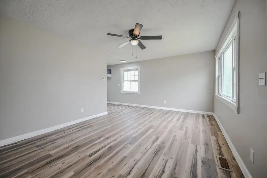 1055 Heard Avenue, Springfield, OH 45506 - #3