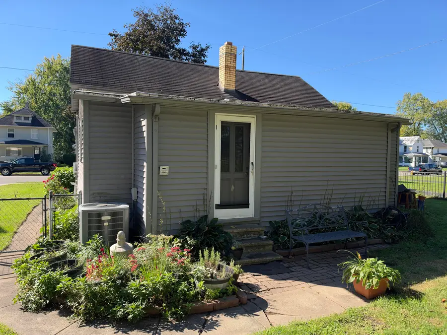 1432 Broadway Street, Springfield, OH 45504 - #3