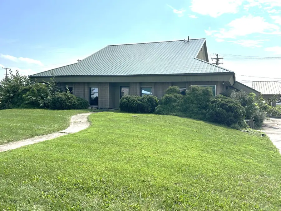 1101 E Spring Street, Saint Marys, OH 45885 - #2