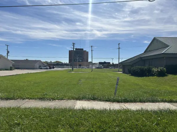 1215 E Spring Street, Saint Marys, OH 45885