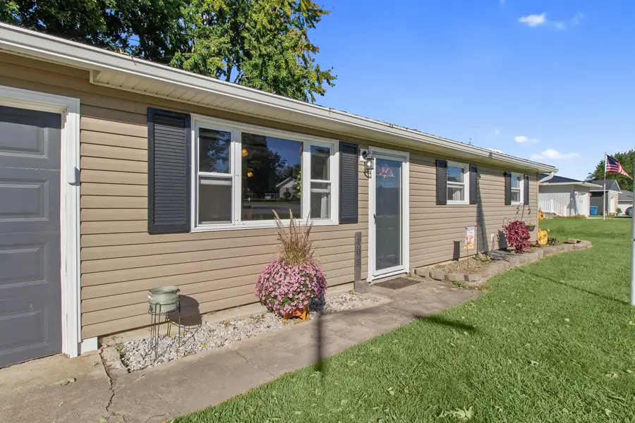105 Island Avenue, Jackson Center, OH 45334 - #2