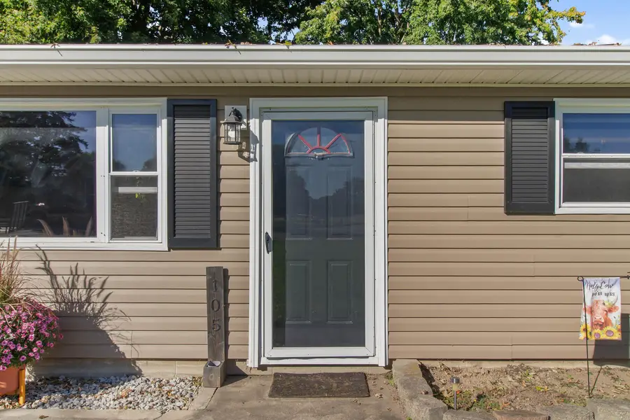 105 Island Avenue, Jackson Center, OH 45334 - #3