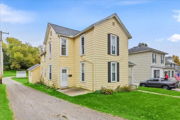 140 N Stanley Street, Bellefontaine, OH 43311