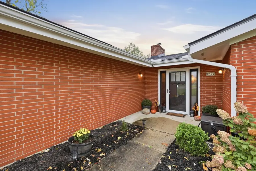 2369 Pine Knott Drive, Dayton, OH 45431 - #3