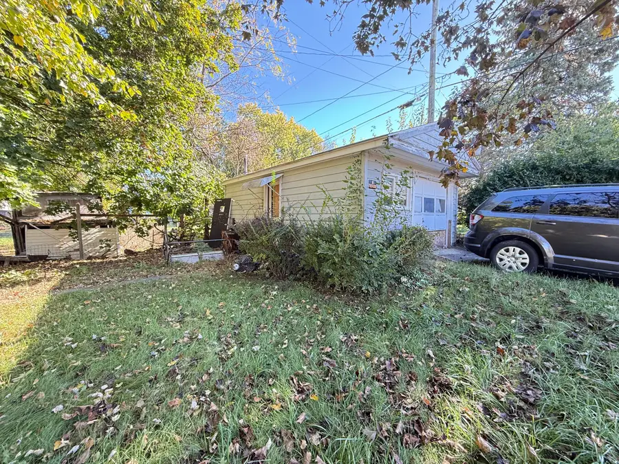 2103 Larch Street, Springfield, OH 45503 - #3
