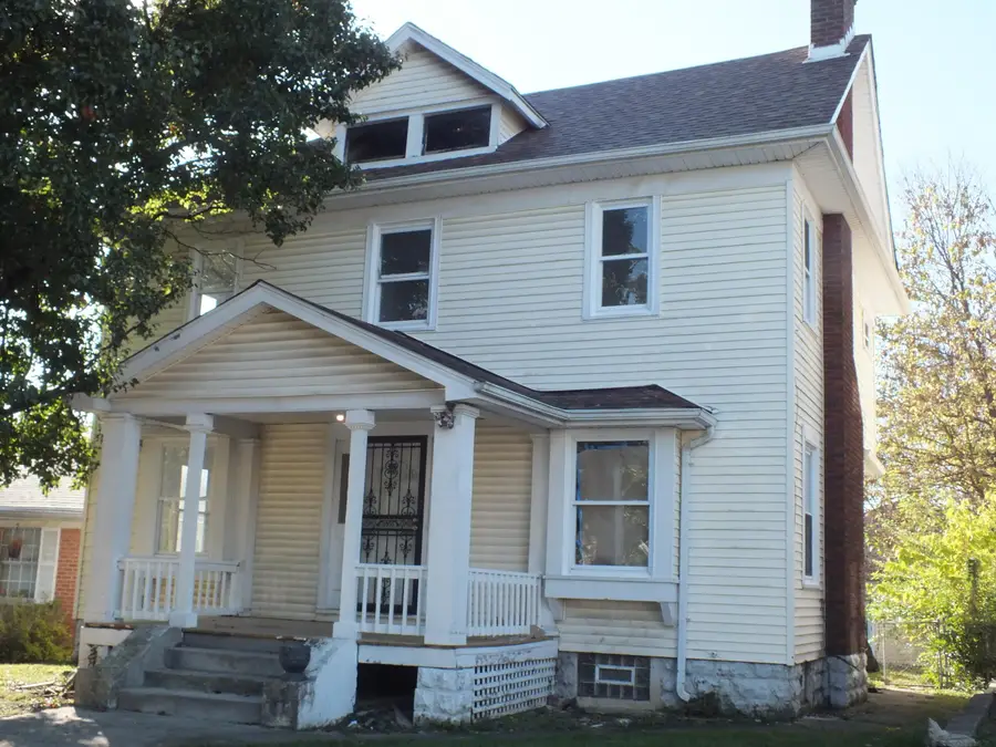 40 E Maplewood Avenue, Dayton, OH 45405 - #2