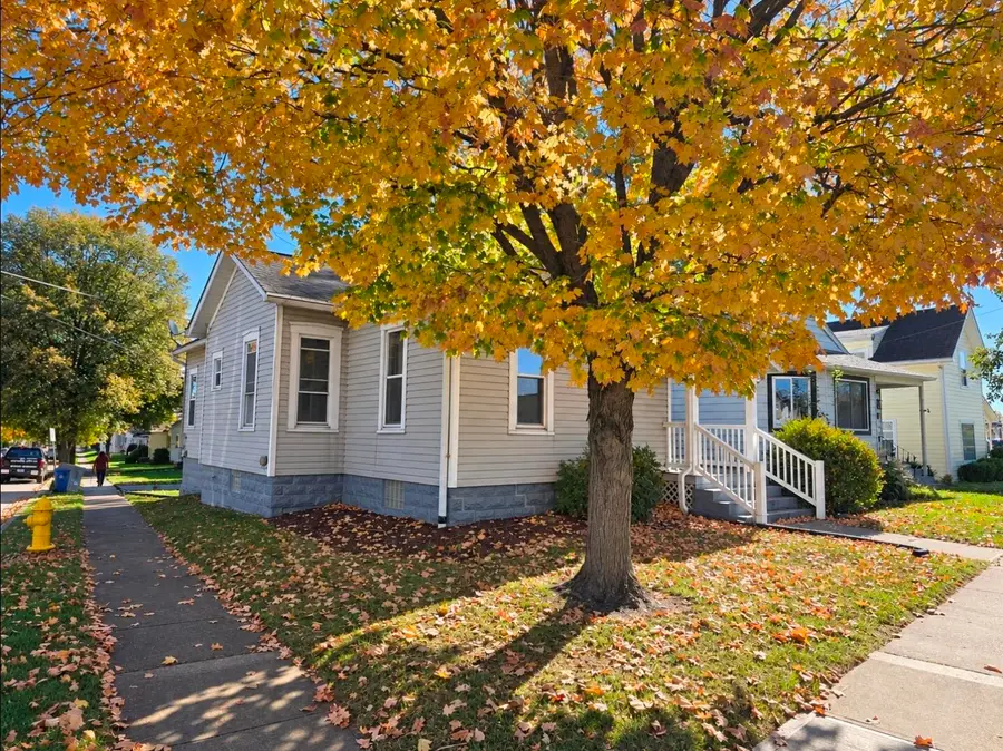 22 N Hyatt Street, Tipp City, OH 45371 - #2