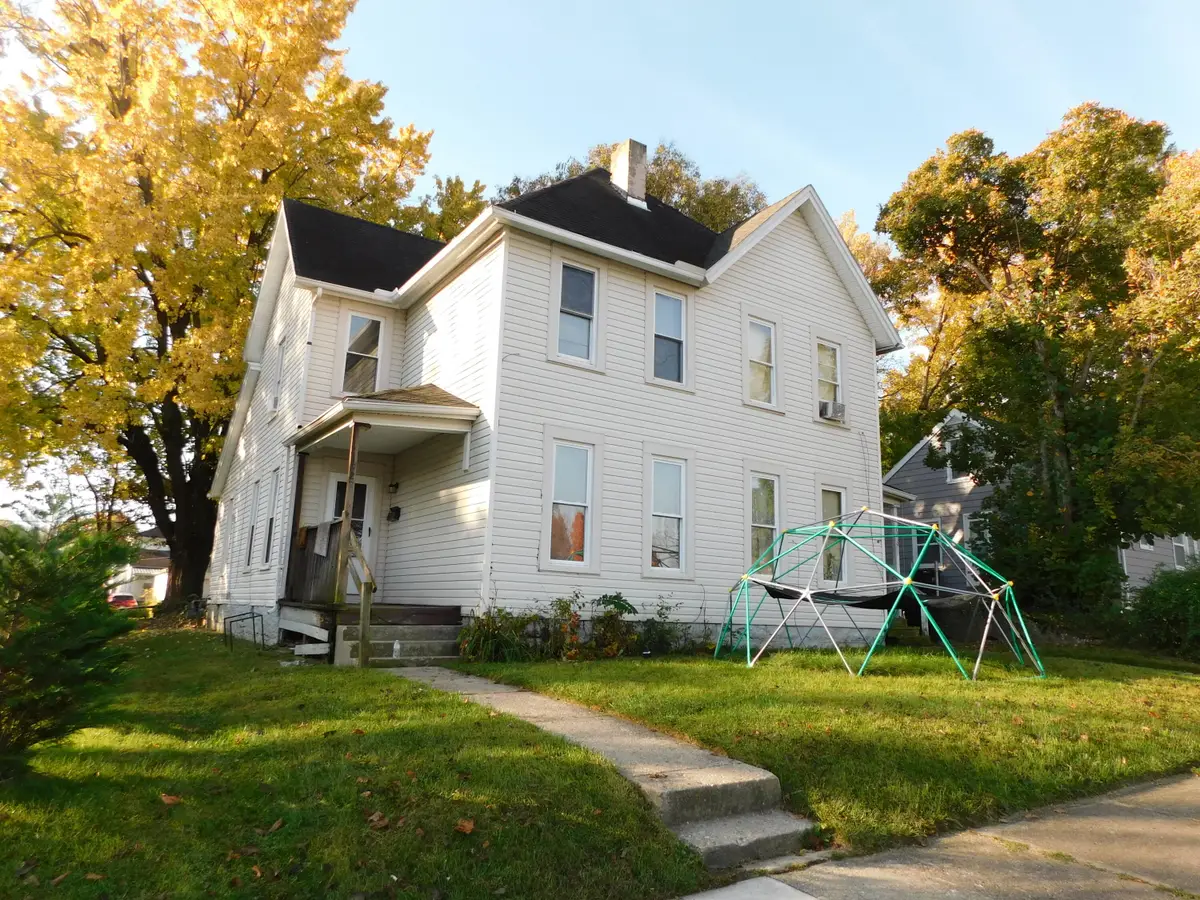 1027 W Jefferson Street, Springfield, OH 45506 - #1
