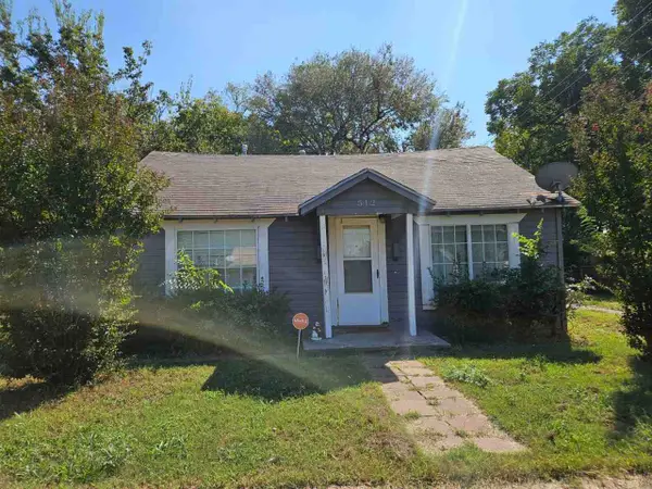 512 W Oak Ave, Duncan, OK 73533
