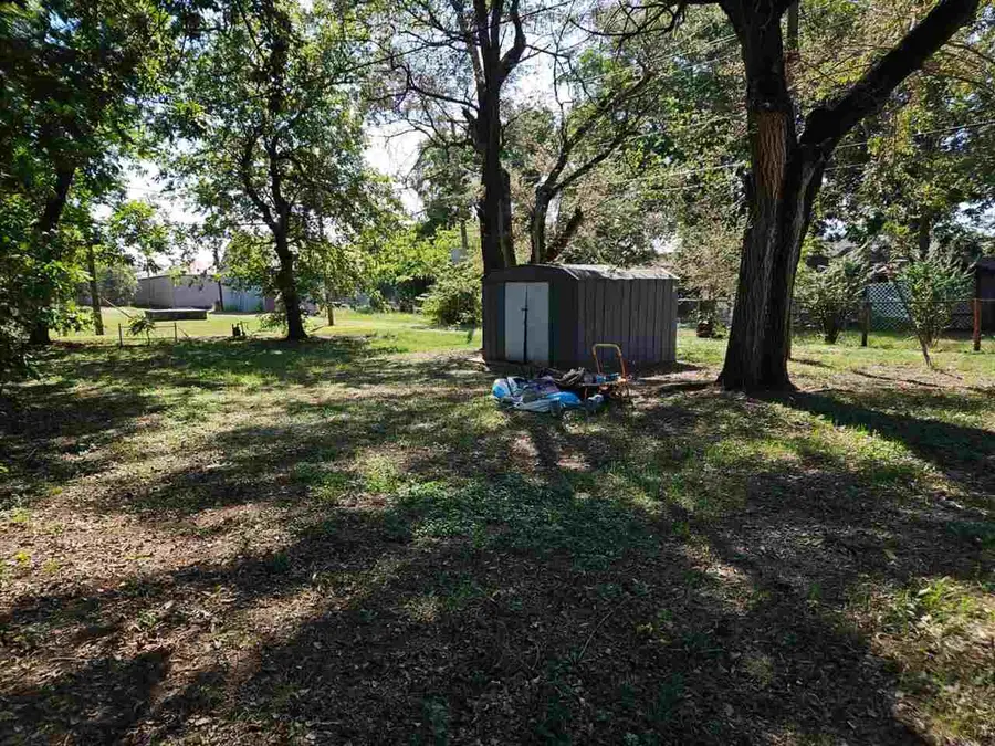 512 W Oak Ave, Duncan, OK 73533 - #2