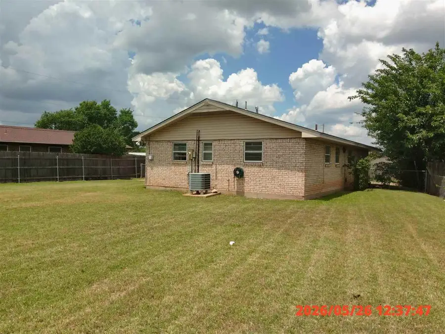4829 SE Ellsworth Ave, Lawton, OK 73501 - #2