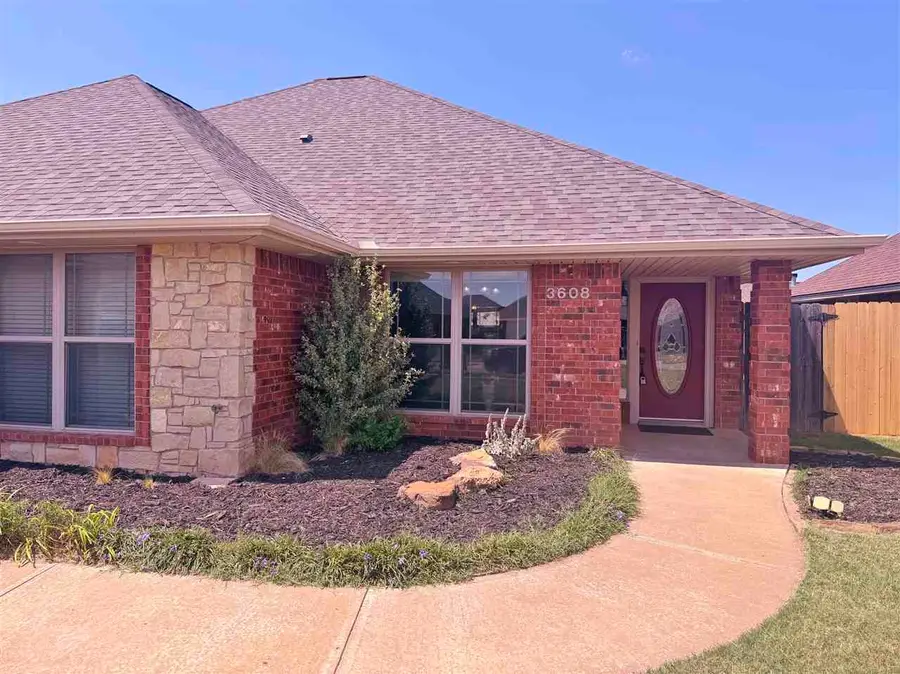3608 NE Richmond ST, Lawton, OK 73507 - #3