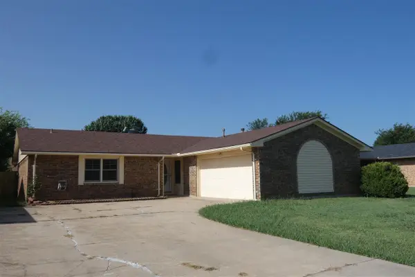 7010 NW Kingsbury, Lawton, OK 73505