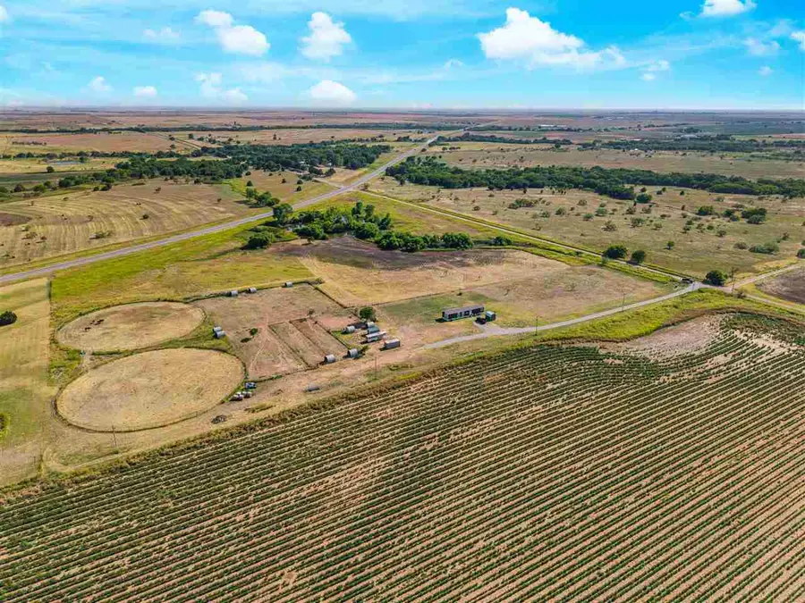 10600 SW Airport Rd, Faxon, OK 73540 - #3