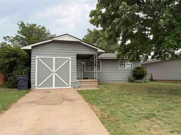 6111 NW Euclid Ave, Lawton, OK 72505
