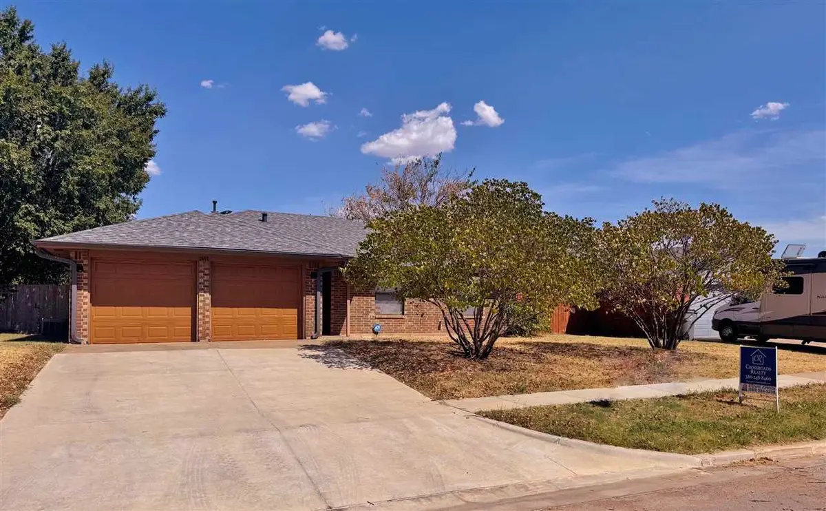 2613 NW Locksley LN, Lawton, OK 73505 - #1