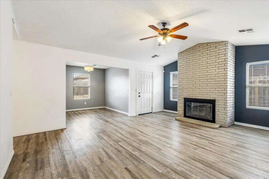 4409 SW Hickory Ln, Lawton, OK 73505 - #2