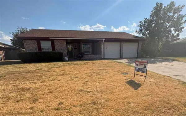 6106 NW Cheyenne Ave, Lawton, OK 73505