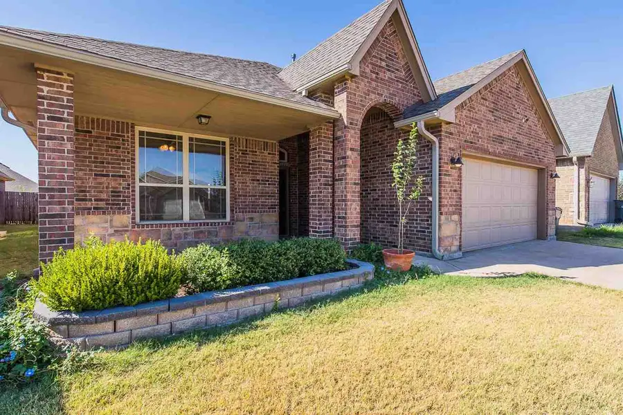 7706 SW Marshall Dr, Lawton, OK 73505 - #2