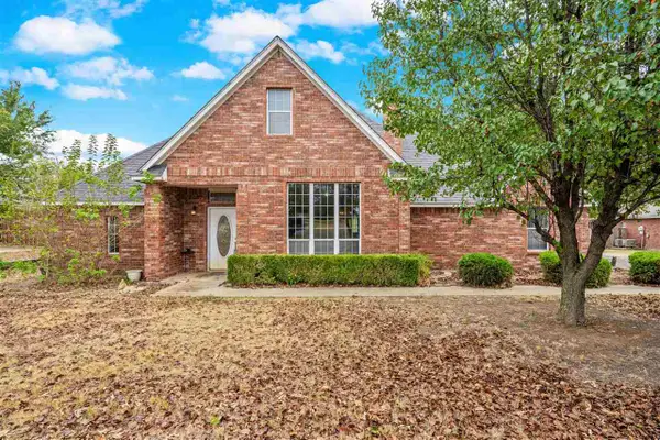 5 NW Pleasant View Rdg, Lawton, OK 73505