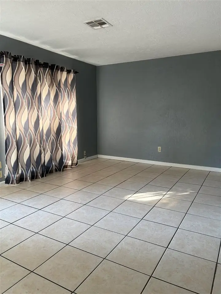 1608 NW 46th St, Lawton, OK 73505 - #2