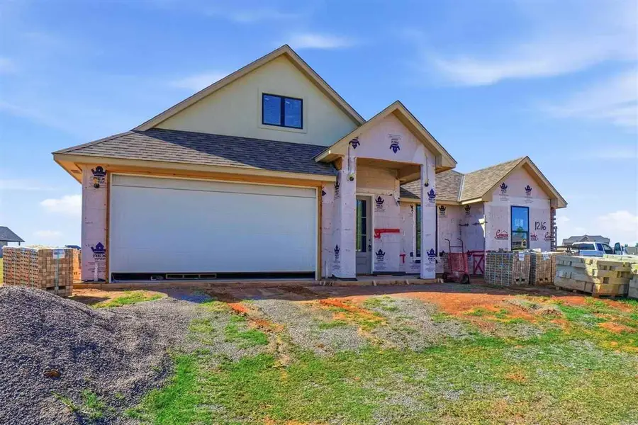 1216 NW Thornbury Dr, Lawton, OK 73505 - #2