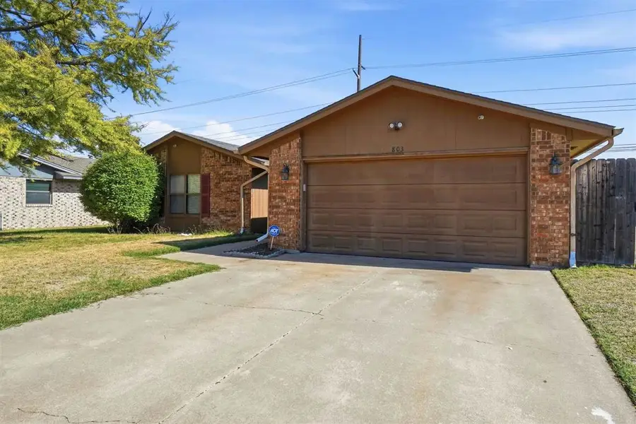 803 NW 68th St, Lawton, OK 73505 - #3