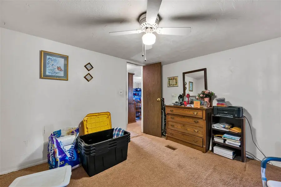 69 NE Cottage Ln, Apache, OK 73006 - #3
