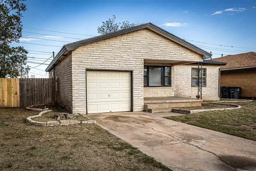 2817 NW 21st Pl, Lawton, OK 73505 - #3