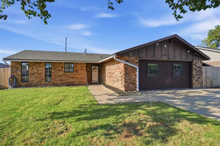5320 NW Rotherwood Dr, Lawton, OK 73505 - #3