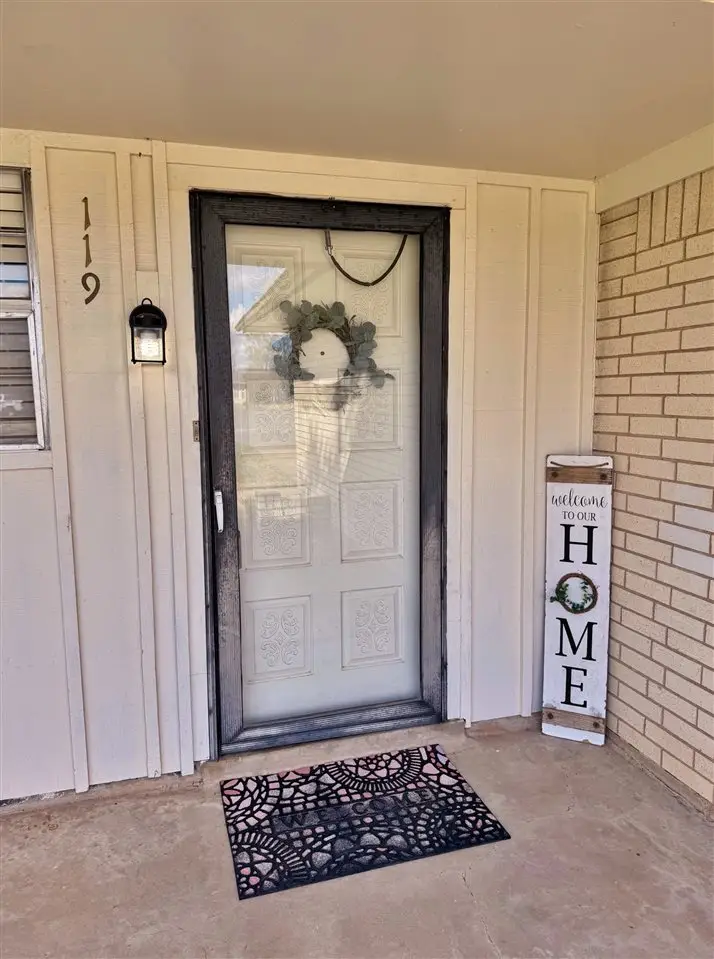 119 SE Surrey LN, Lawton, OK 73501 - #2