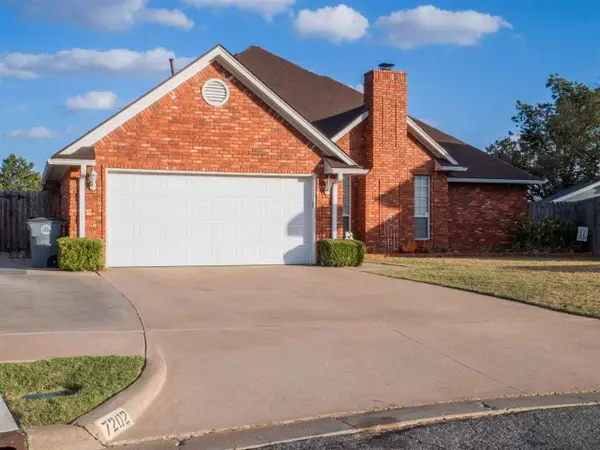7202 NW Maple Dr, Lawton, OK 73505